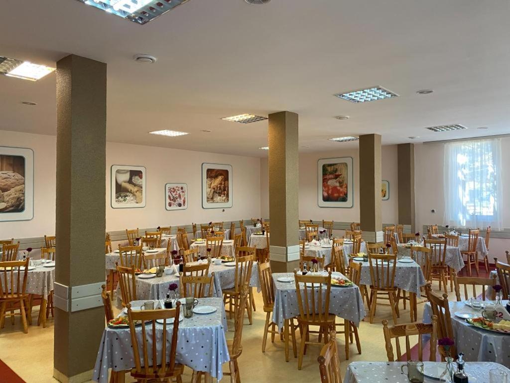 O. W. Bryza Hotel Rowy  Buitenkant foto